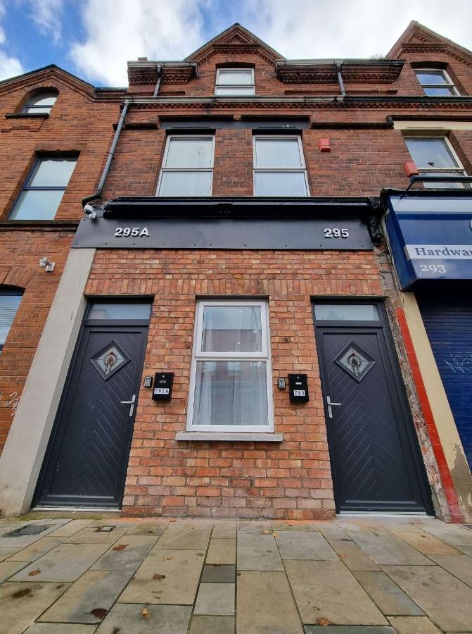 Lmk, 2 Bedroom Apartment, With Roof Terrace, Free Parking, Ev Charger, Great Location. Belfast Extérieur photo